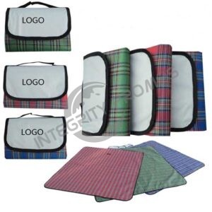 Roll-Up-Picnic-Blanket-with-Easy-Carry-Handle-1